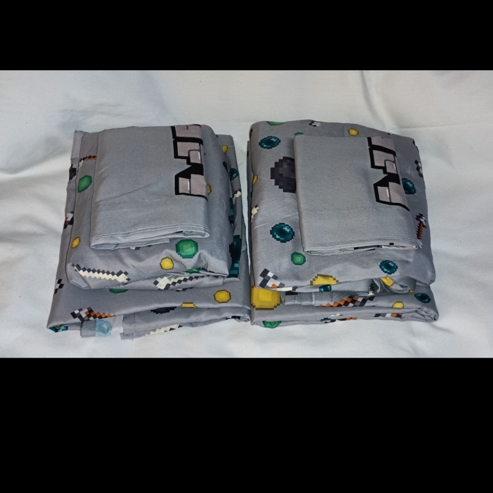 2 SETS OF MINECRAFT TWIN SHEET 6 PIECES TOTAL